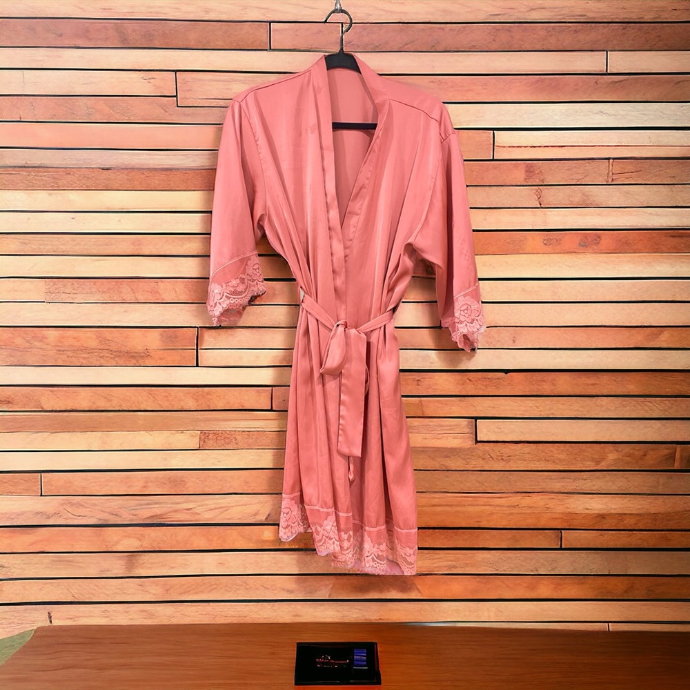 Pink Satin Women’s Robe (Size M)
